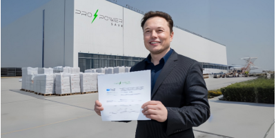 Elon Musk to plug-in